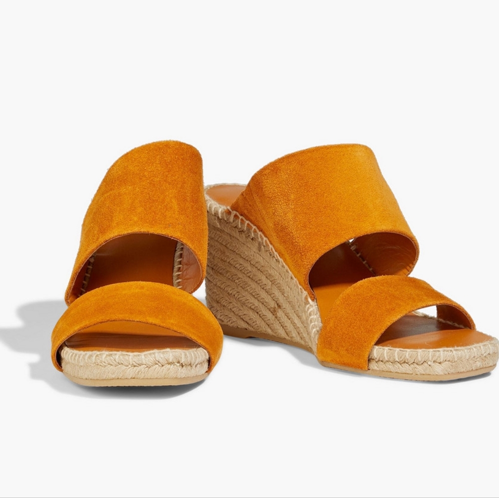 Vince NWT Garlin Suede espadrille wedge sandals jute heel with open square toe.